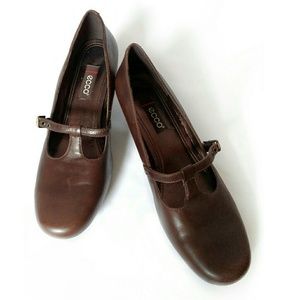 Ecco Brown Mary Jane Low Heels Pumps